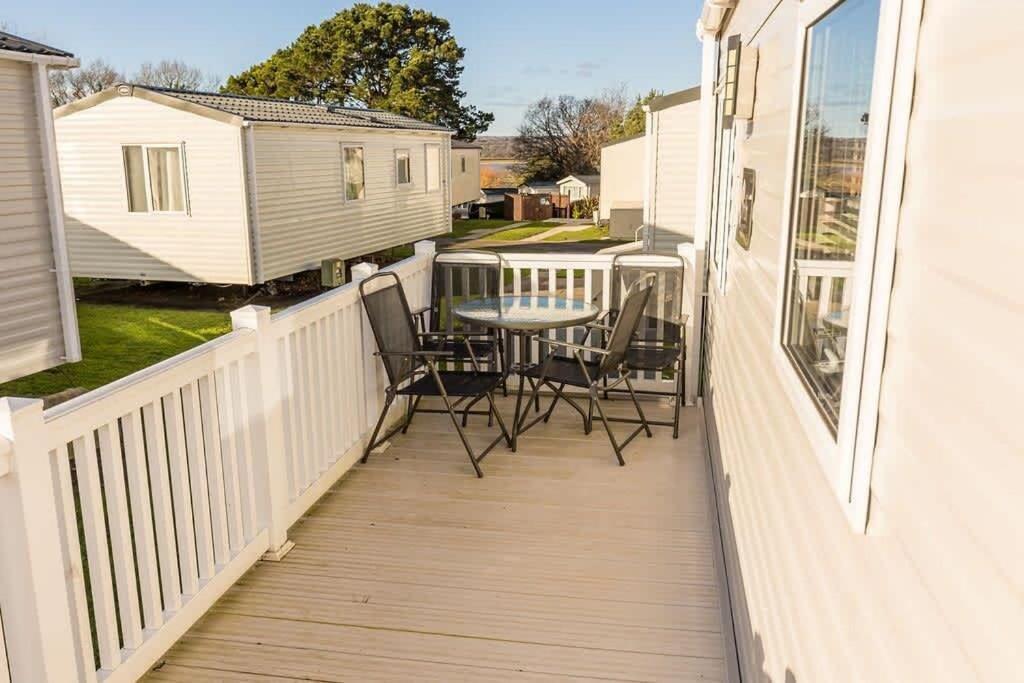 Club Tropicana Poole Exterior photo